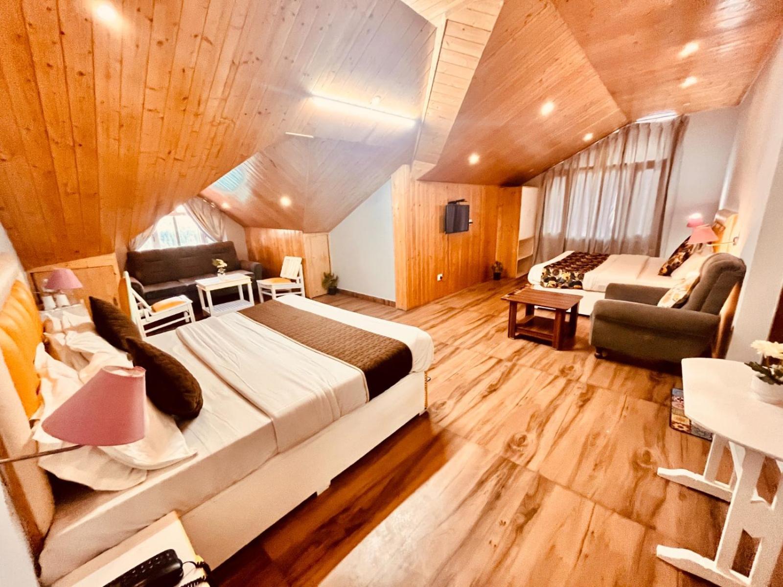 Hadimba Hill View By Hadimba Palace, Manali - Premium Room ! Family Hotel ! Parking ! Near Hadimba Temple Extérieur photo