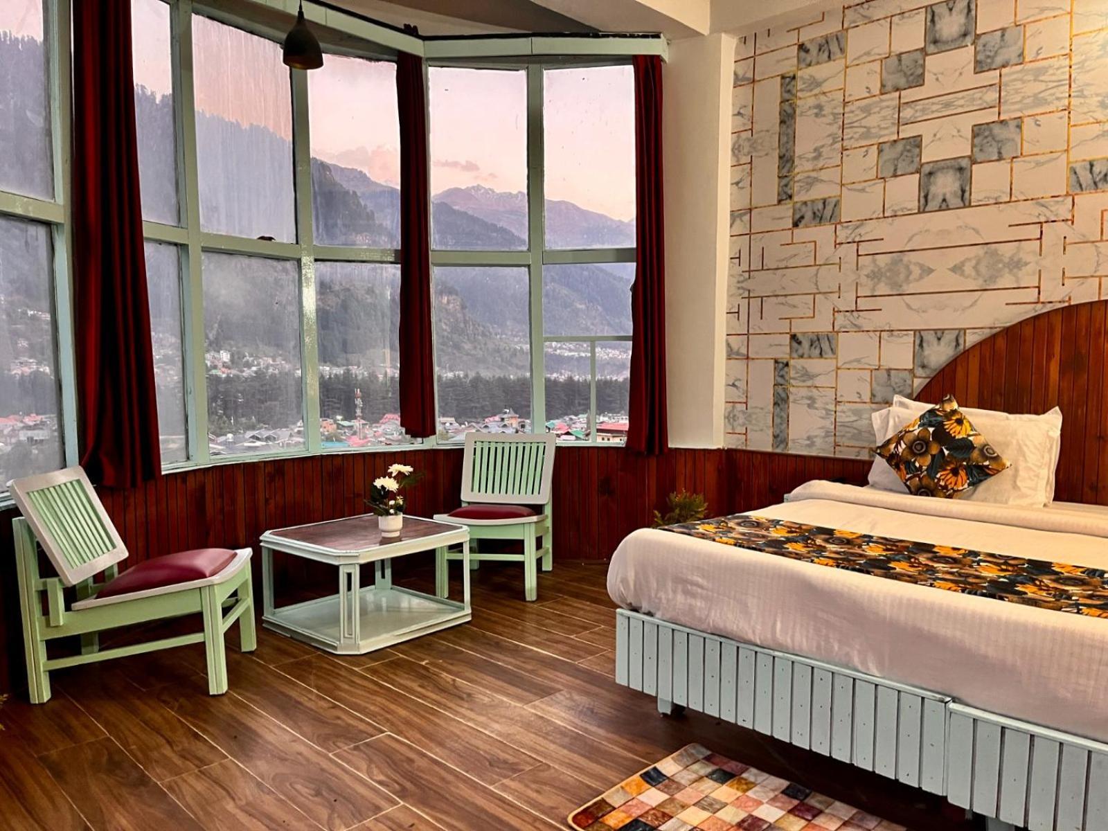 Hadimba Hill View By Hadimba Palace, Manali - Premium Room ! Family Hotel ! Parking ! Near Hadimba Temple Extérieur photo